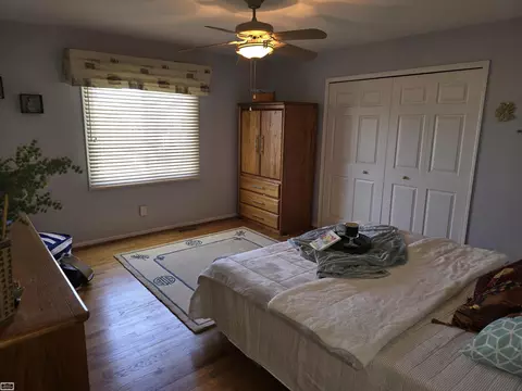 Bedroom - 50087 Middle Riv, Macomb, MI 48044 photo 3 of 4