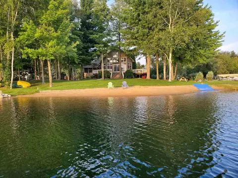 2107 Middle Hvn, Gladwin, MI 48624