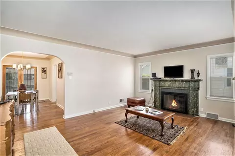 2224 Pierce, Flint, MI 48503 photo 4