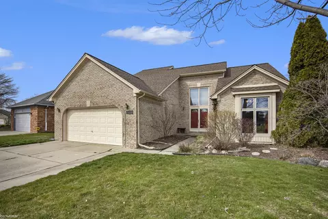 Exterior - 16059 Violet, Macomb, MI 48042 photo 2 of 5
