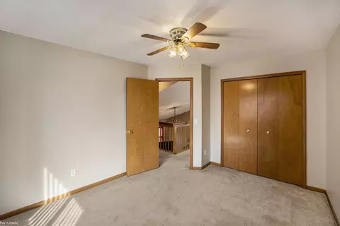 Bedroom - 16059 Violet, Macomb, MI 48042 photo 5 of 7