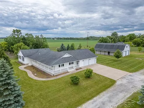 1050 Wetters, Kawkawlin, MI 48631