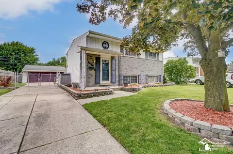 22502 Candace, Rockwood, MI 48173