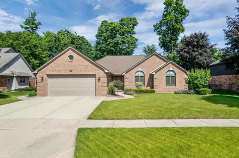 53768 Joe Wood, Macomb, MI 48042