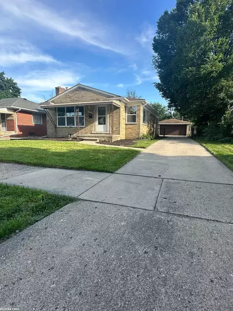 7552 Edward, Center Line, MI 48015
