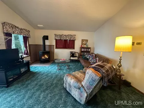 28195 W Maple, Eckerman, MI 49728 photo 7