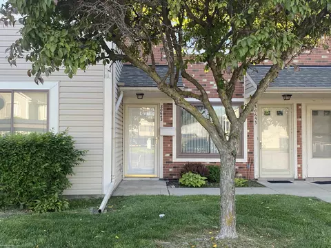 30643 Hidden Pnes #107, Roseville, MI 48066