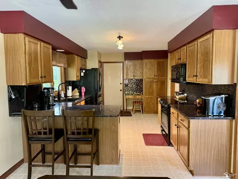 1636 Northridge, Monroe, MI 48162 photo 6