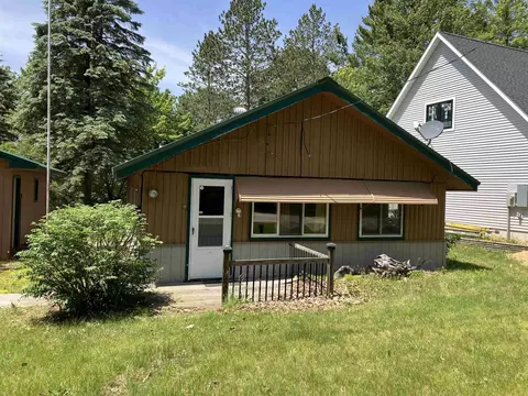 6439 Oak, Gladwin, MI 48624 photo 3