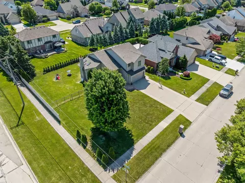 View/Area - 48942 Jefferson, Macomb, MI 48044 photo 1 of 3