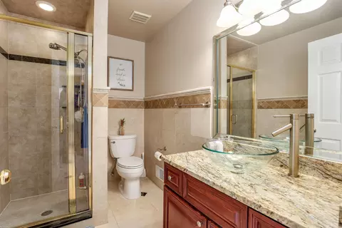 Bath - 48942 Jefferson, Macomb, MI 48044 photo 1 of 4