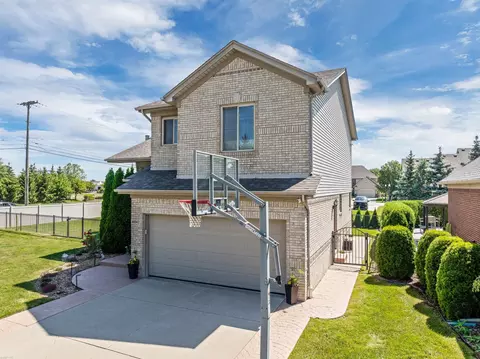 Exterior - 48942 Jefferson, Macomb, MI 48044 photo 3 of 7