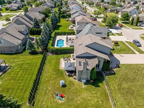 View/Area - 48942 Jefferson, Macomb, MI 48044 photo 2 of 3