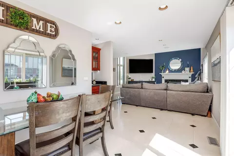 Dining - 48942 Jefferson, Macomb, MI 48044 photo 1 of 2