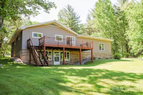W9614 K O Swanson, Iron Mountain, MI 49801