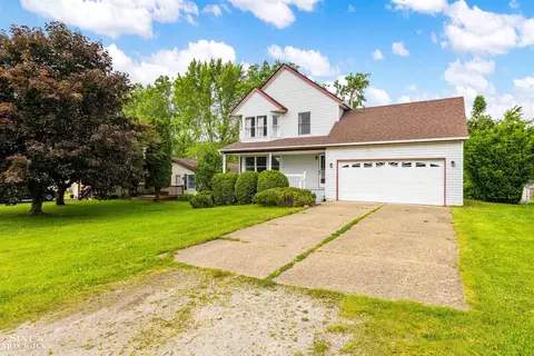 4150 Violet, Saint Clair, MI 48079 photo 3