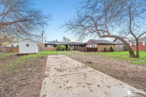 19940 Stanley, Melvindale, MI 48122