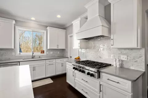 16883 Heron, Macomb, MI 48044 photo 14