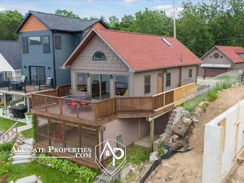11024 Charles, Byron, MI 48418