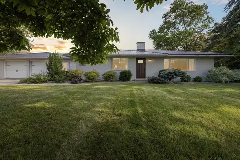 8562 Junction, Frankenmuth, MI 48734