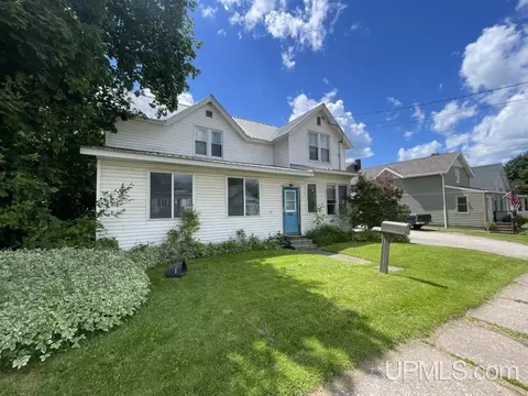323 E Broad, L'anse, MI 49946