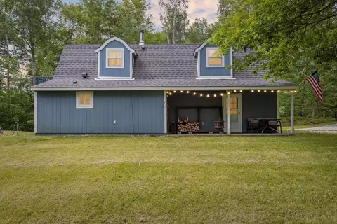 5256 Riverside Dr, Gladwin, MI 48624