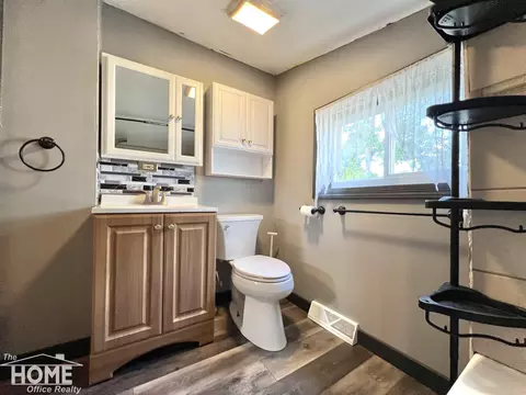 401 Maple, Owosso, MI 48867 photo 16