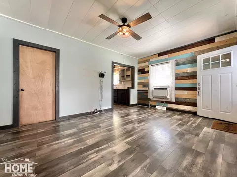 401 Maple, Owosso, MI 48867 photo 4