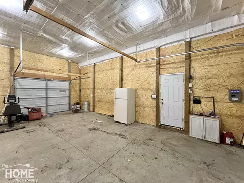 401 Maple, Owosso, MI 48867 photo 32