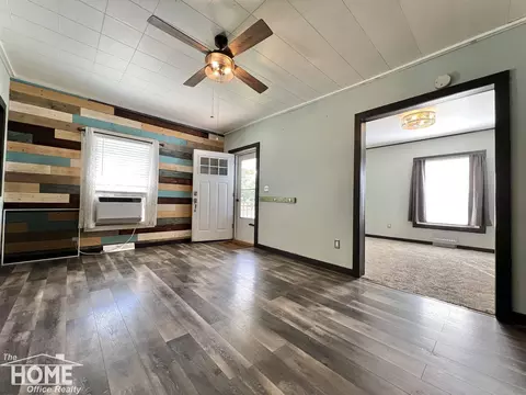 401 Maple, Owosso, MI 48867 photo 3