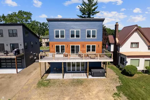 2214 7th, Port Huron, MI 48060
