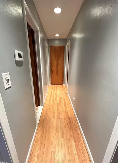 Entry Way - 23368 Mapleview, Macomb, MI 48042 photo 1 of 1