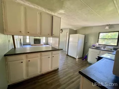 8766 32nd, Rapid River, MI 49878 photo 46