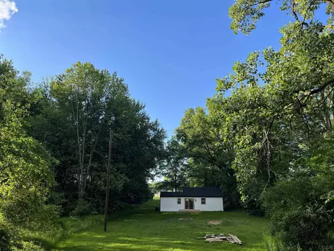 Exterior - 37217 Ecorse, Romulus, MI 48174 photo 4 of 9