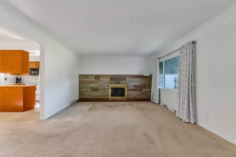 Living - 6187 Torrey, Flint, MI 48507 photo 1 of 7