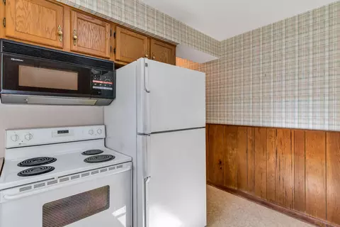 Kitchen - 6187 Torrey, Flint, MI 48507 photo 4 of 4