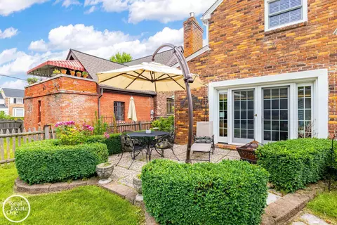 287 Mcmillan, Grosse Pointe Farms, MI 48236 photo 49