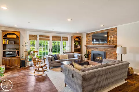 287 Mcmillan, Grosse Pointe Farms, MI 48236 photo 23