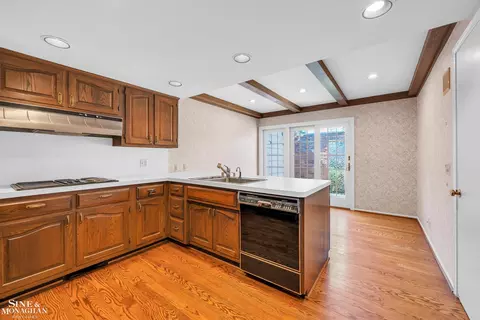 54 Willow Tree, Grosse Pointe Shores, MI 48236 photo 13