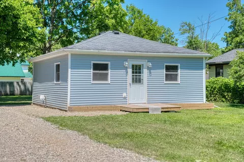 734 Johnson, Owosso, MI 48867