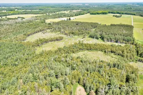2893 14th, Escanaba, MI 49829 photo 53