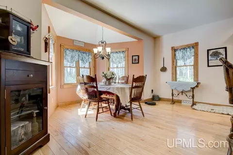 2893 14th, Escanaba, MI 49829 photo 14