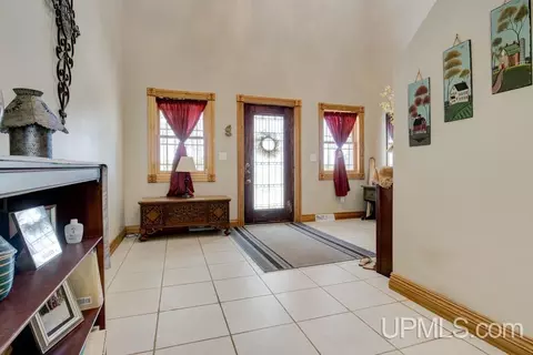 2893 14th, Escanaba, MI 49829 photo 8