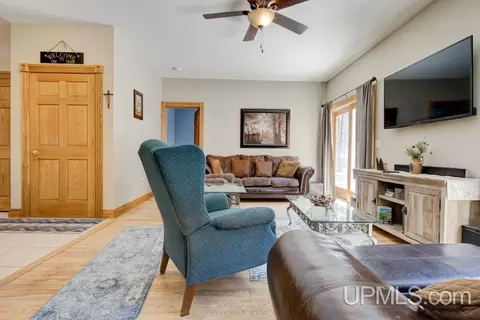 2893 14th, Escanaba, MI 49829 photo 16