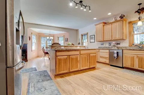 2893 14th, Escanaba, MI 49829 photo 11