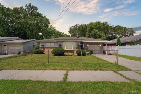 4137 Hiland, Saginaw, MI 48601