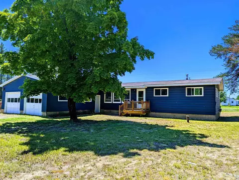 240 Kawbawgam, Marquette, MI 49855