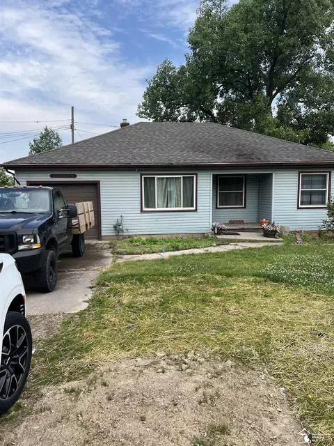 34438 W Jefferson, Rockwood, MI 48173