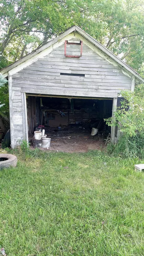 Exterior - 3301 Ringle, Akron, MI 48701 photo 2 of 2
