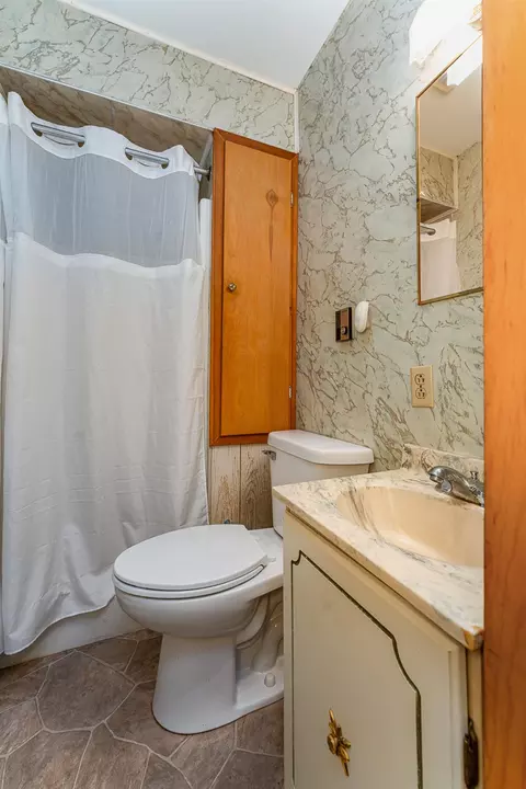 Bath - 83 S Knight, Munger, MI 48747 photo 2 of 2